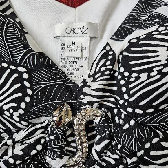 Black and White Cache Top M - Picture 5 of 8